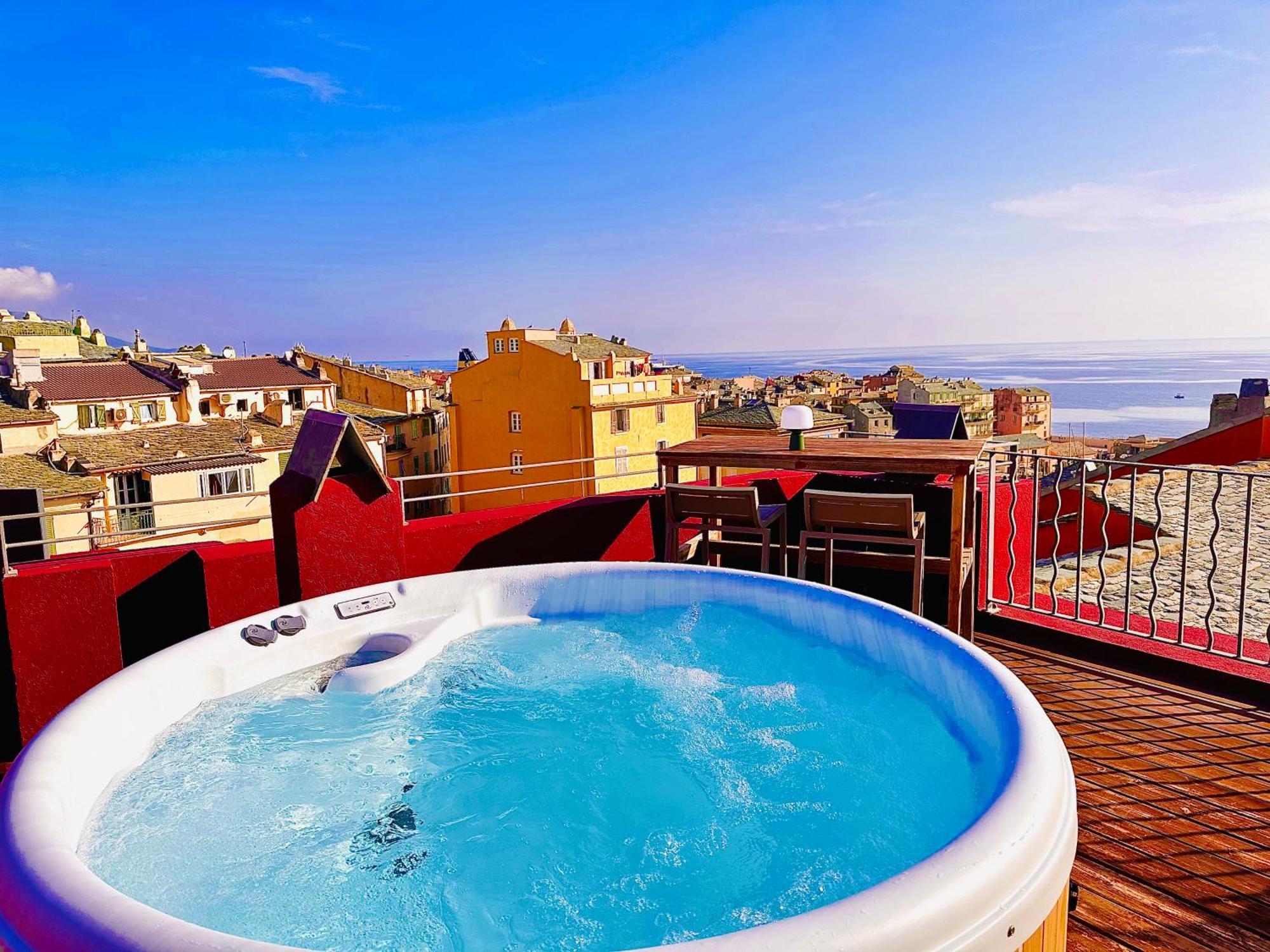 Pepites Bastiaises Vatta Appartement Roof Top Jacuzzi Vue Vieux Port Bastia  Extérieur photo