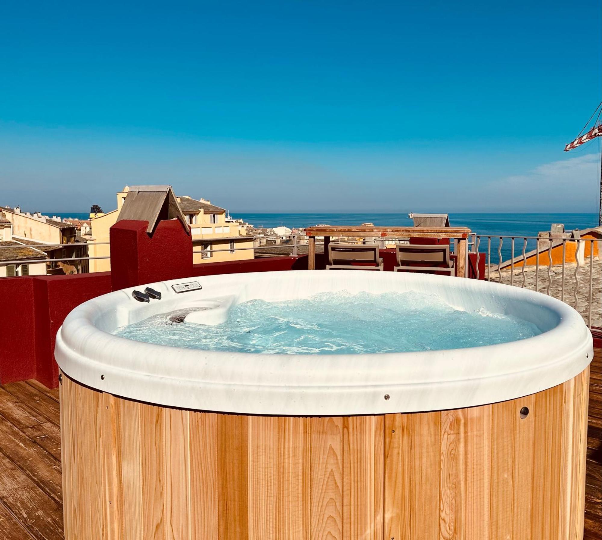 Pepites Bastiaises Vatta Appartement Roof Top Jacuzzi Vue Vieux Port Bastia  Extérieur photo